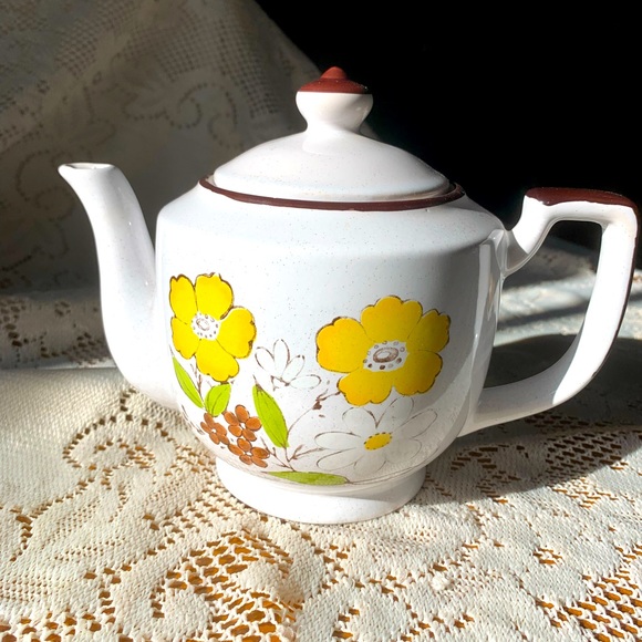Vintage Retro Floral Ceramic Teapot